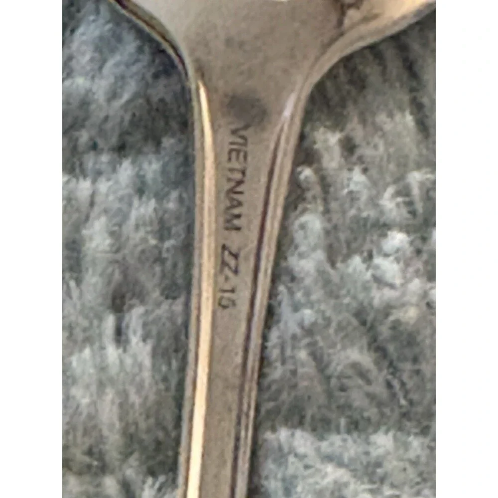 Oneida Stainless Chateau 2 Spoons - Picture 4 of 8